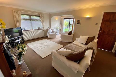 2 Ridgeway Close, Hyde Lea, Stafford, ST18 9BE