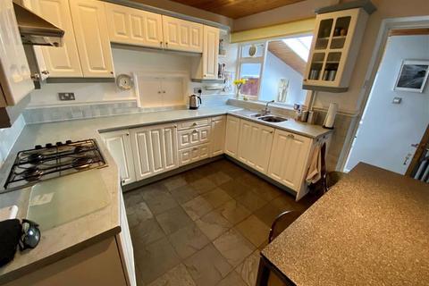 2 Ridgeway Close, Hyde Lea, Stafford, ST18 9BE