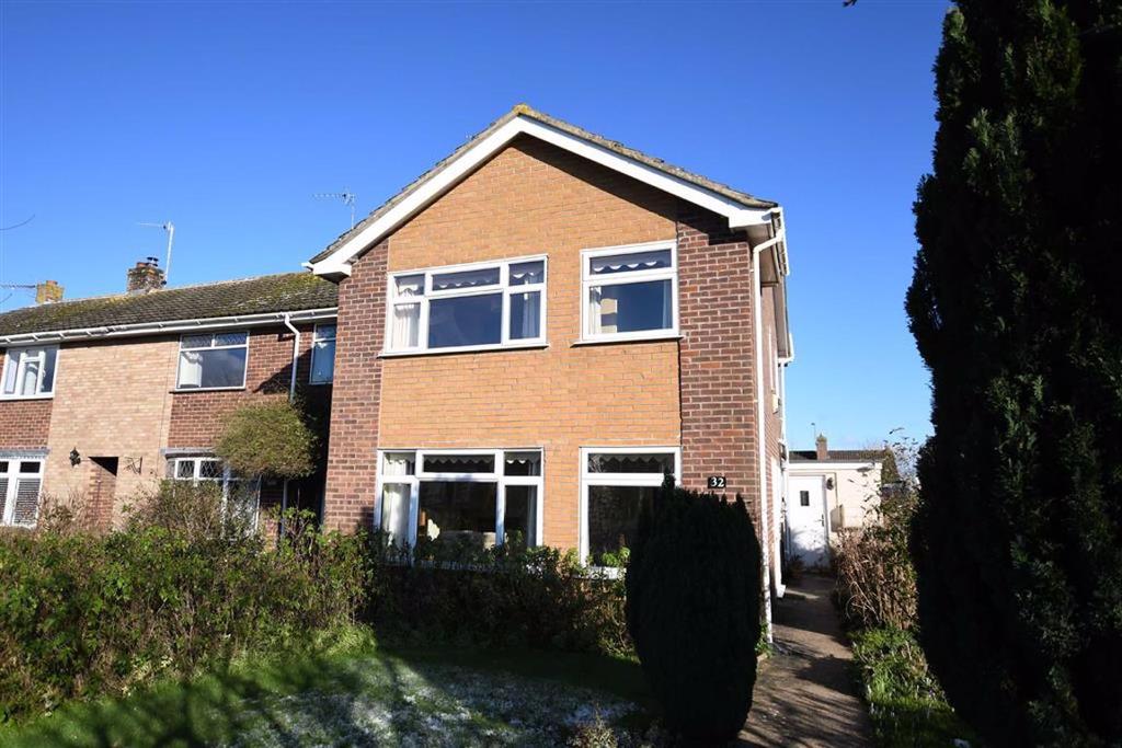 St Michaels Close, Weston Under Wetherley 3 bed end of terrace house