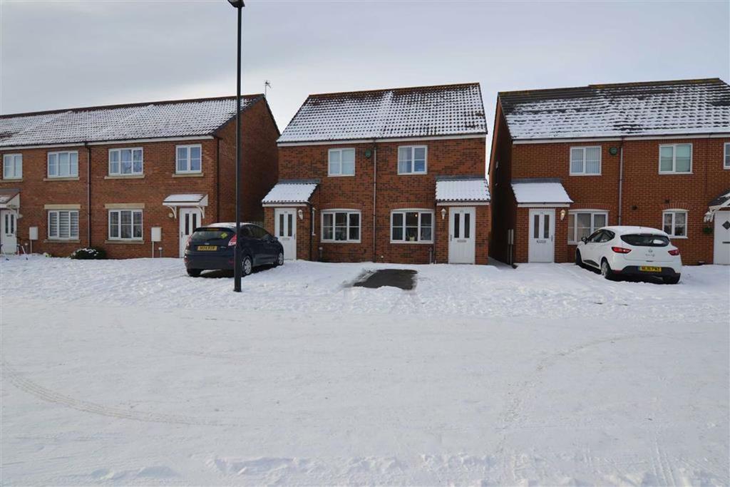 Bayfield, West Allotment 2 bed semidetached house £675 pcm (£156 pw)