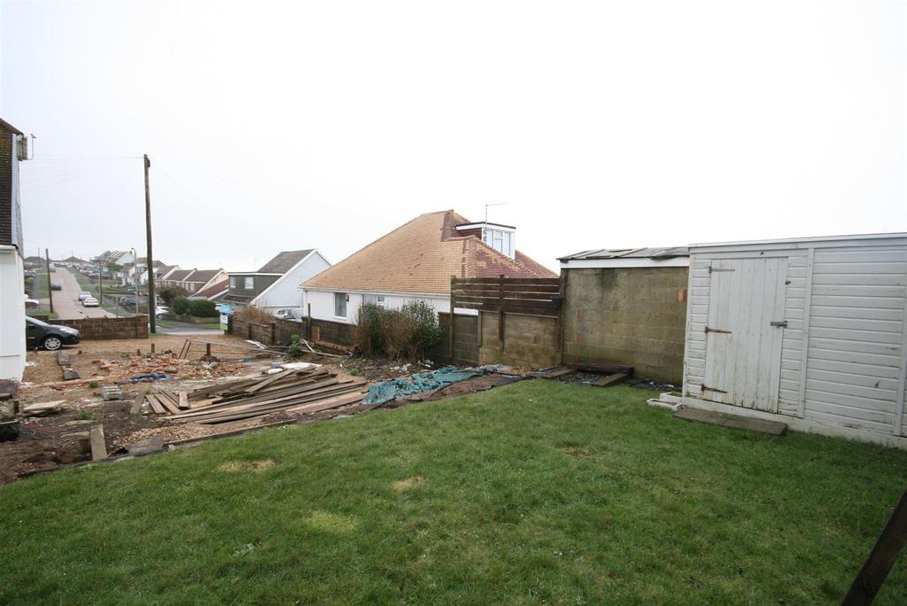 Mayfield Avenue, Peacehaven Detached house £180,000