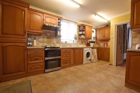 14 Broadway, Wellingborough, NN8 2DG