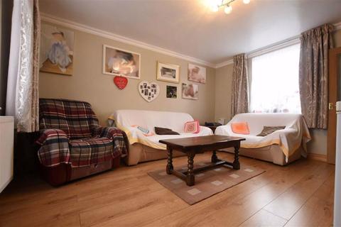 14 Broadway, Wellingborough, NN8 2DG
