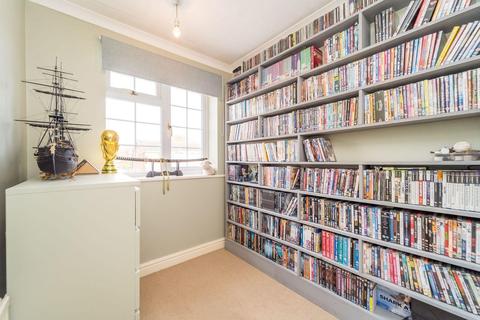 11 Abbotswood Close, Winyates, Redditch, B98 0QD