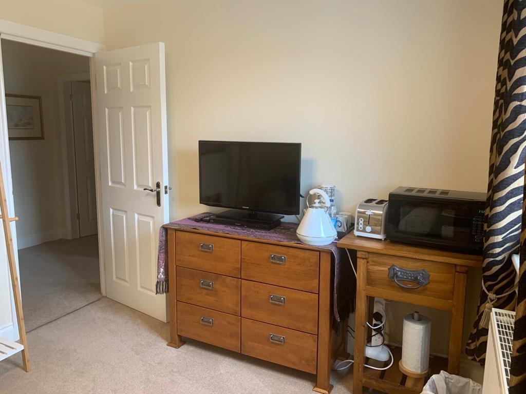 BEDROOM AREA.jpg