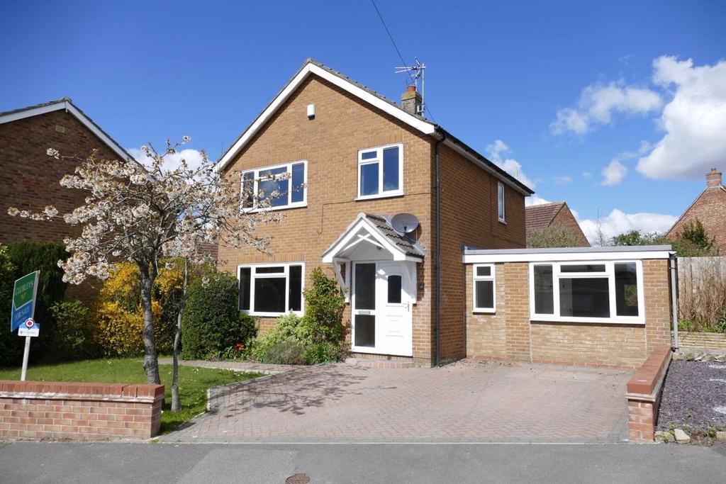 Hill Rise, Market Weighton 3 bed detached house £250,000