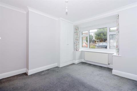 45 Cecil Road, Lancing, BN15 8HP