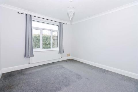 45 Cecil Road, Lancing, BN15 8HP