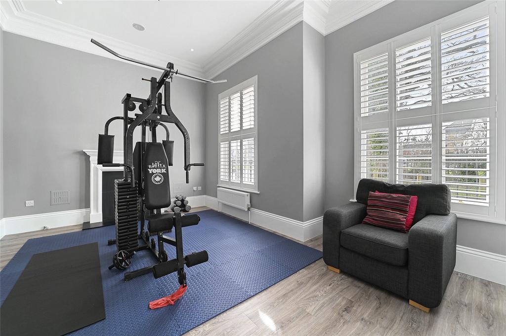 Dining Room/Gym