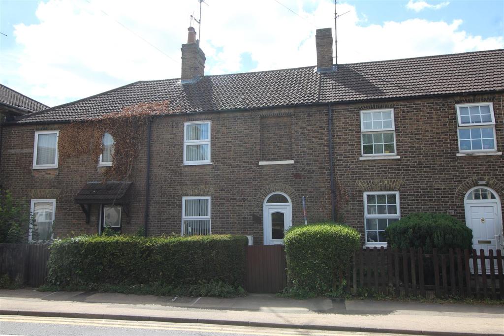 Oundle Road, Peterborough 3 bed terraced house £750 pcm (£173 pw)