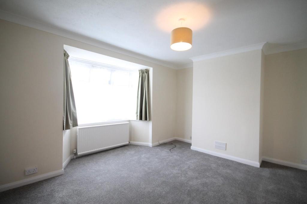  Milton Road Cambridge 1 bed in a house share - 525 pcm 121 pw 