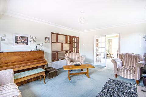 34 Copt Elm Close, Charlton Kings, Cheltenham, GL53 8AE