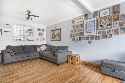 16 Stratton Road, Swindon, SN1 2PR