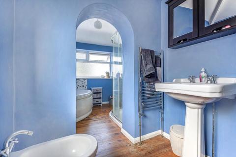 16 Stratton Road, Swindon, SN1 2PR