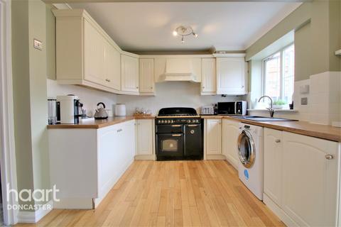 4 Castle Mews, Scawthorpe, Doncaster, DN5 7XP
