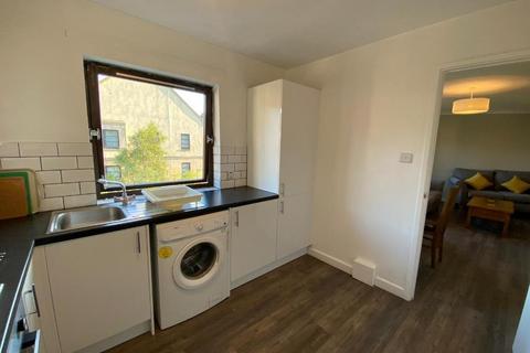 2 bedroom flat to rent, Gilmour's Entry, Newington, Edinburgh, EH8