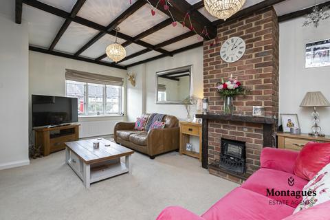 54 Lindsey Street, Epping, CM16 6RE