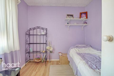 40 Codenham Straight, Basildon, SS16 5DH