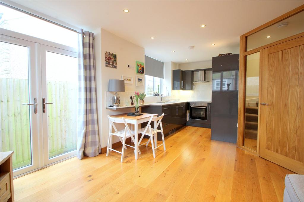 Kitchen/Living Area