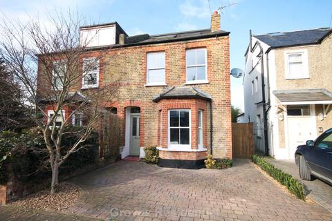 27 Lime Grove, New Malden, KT3 3TW