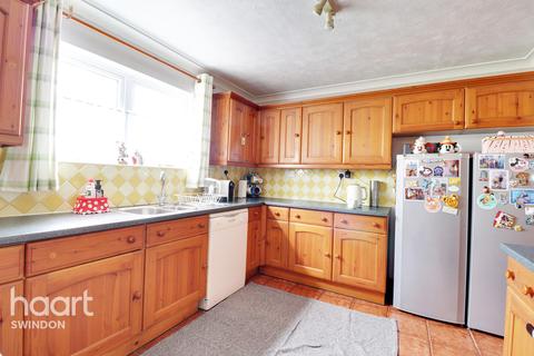 19 Kirkstall Close, Toothill, Swindon, SN5 8ED