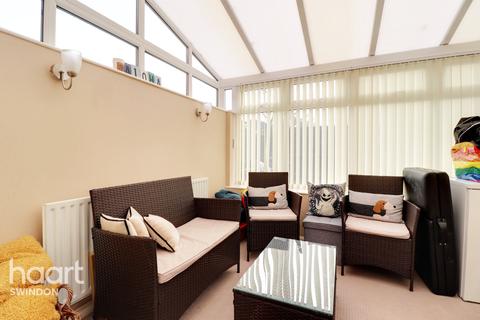 19 Kirkstall Close, Toothill, Swindon, SN5 8ED