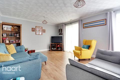 19 Kirkstall Close, Toothill, Swindon, SN5 8ED