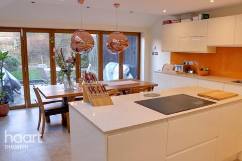 44 Worlingham Road, London, SE22 9HD