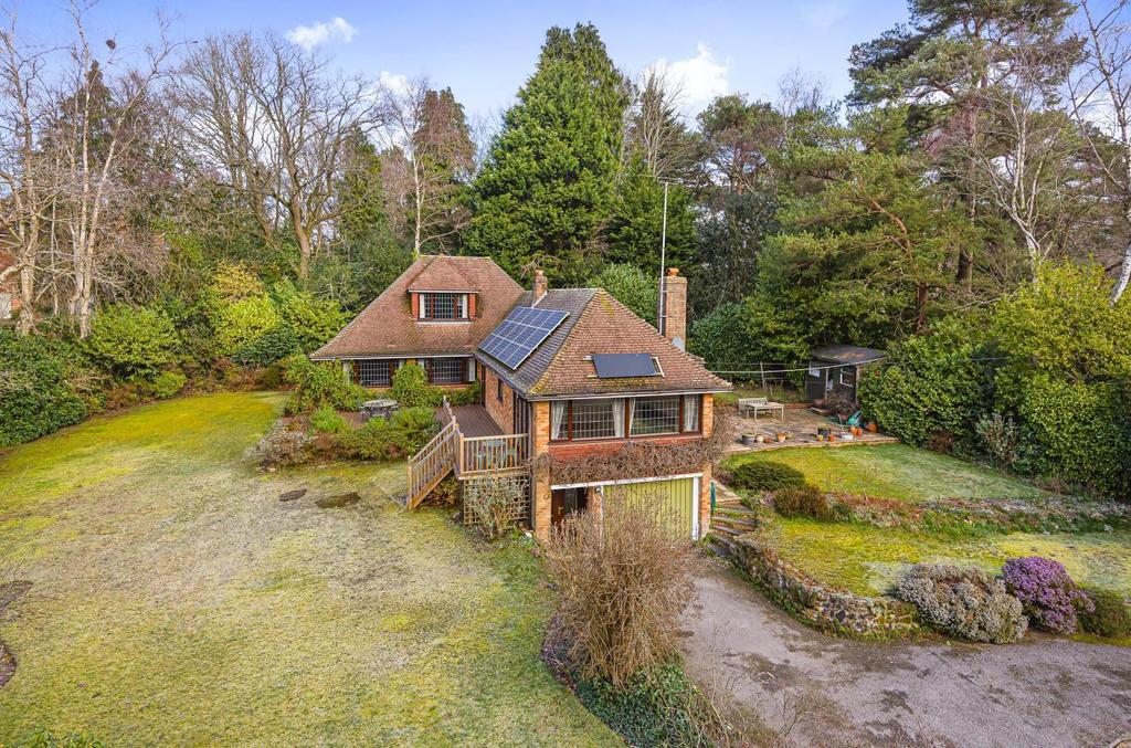 Crossways, West Chiltington, RH20 5 bed detached bungalow £800,000