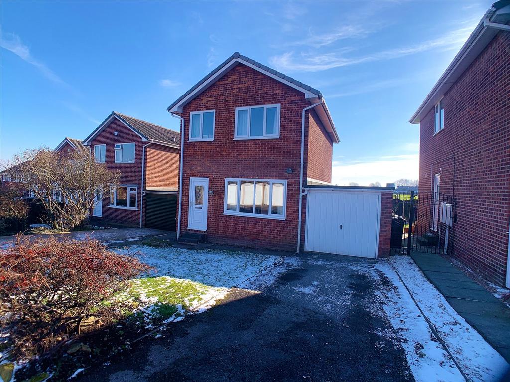 Coronation Street, Monk Bretton, S71 3 bed detached house £160,000