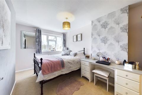3 Barlows Road, Tadley, RG26 3NA
