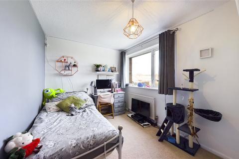 3 Barlows Road, Tadley, RG26 3NA