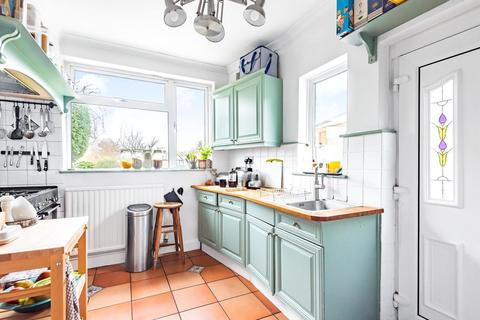 56 West Common Road, Bromley, BR2 7BX