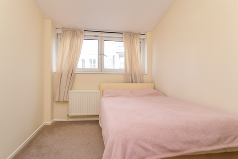3 bedroom flat to rent, Dodson Street, Waterloo, London