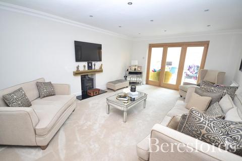 73 Laindon Road, Billericay, CM12 9LG