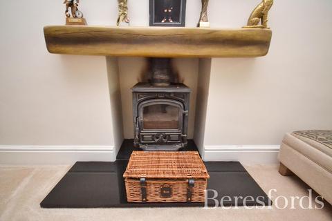 73 Laindon Road, Billericay, CM12 9LG