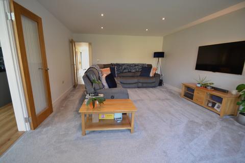 6 Bognor Road, Broadstone, BH18 9HA