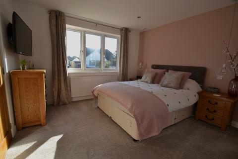 6 Bognor Road, Broadstone, BH18 9HA