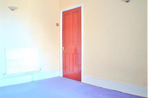 5 Grove Road, Brentford, TW8 9NT