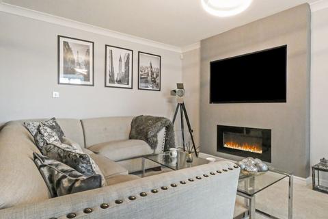 27 Rothbury Drive, Ashington, NE63 8TJ