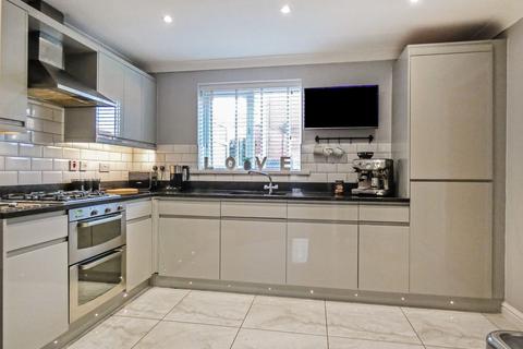 27 Rothbury Drive, Ashington, NE63 8TJ