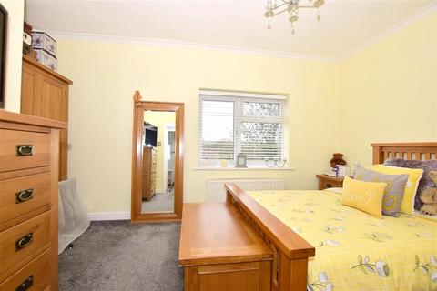 226 Barton Hill Drive, Minster On Sea, Sheerness, ME12 3LZ