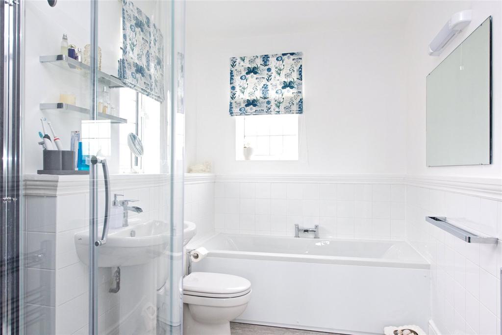 En Suite Bathroom