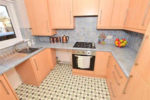 38 Leander Road, Rochester, ME1 2UQ