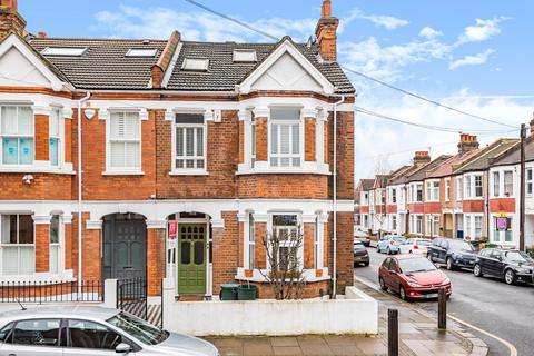 23 Bridgford Street, London, SW18 3TQ