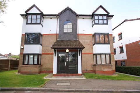 Studio to rent - St. Pauls Rise, Palmers Green, London, N13