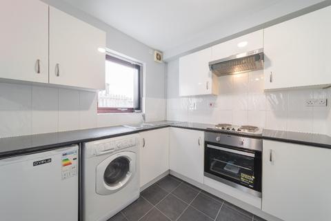 27 Gillott Road, Sheffield, S6 1JQ