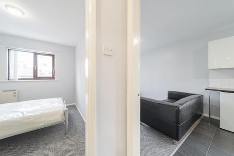 27 Gillott Road, Sheffield, S6 1JQ