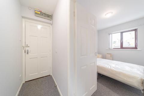 27 Gillott Road, Sheffield, S6 1JQ