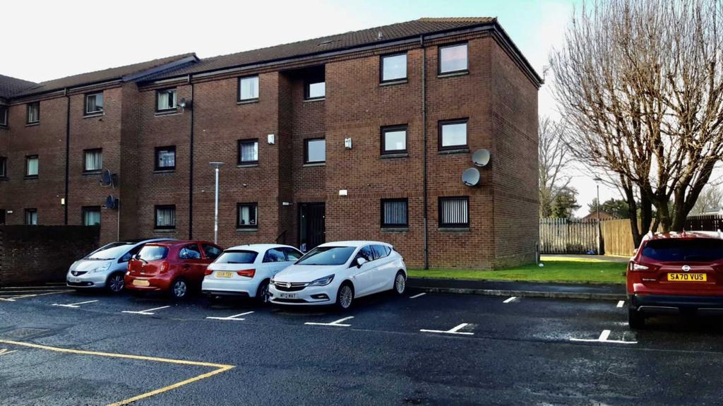 McLean Place, Paisley 1 bed flat £425 pcm (£98 pw)
